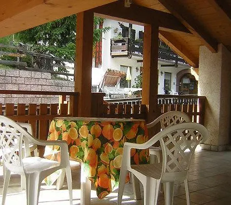 Apartment Decrestina